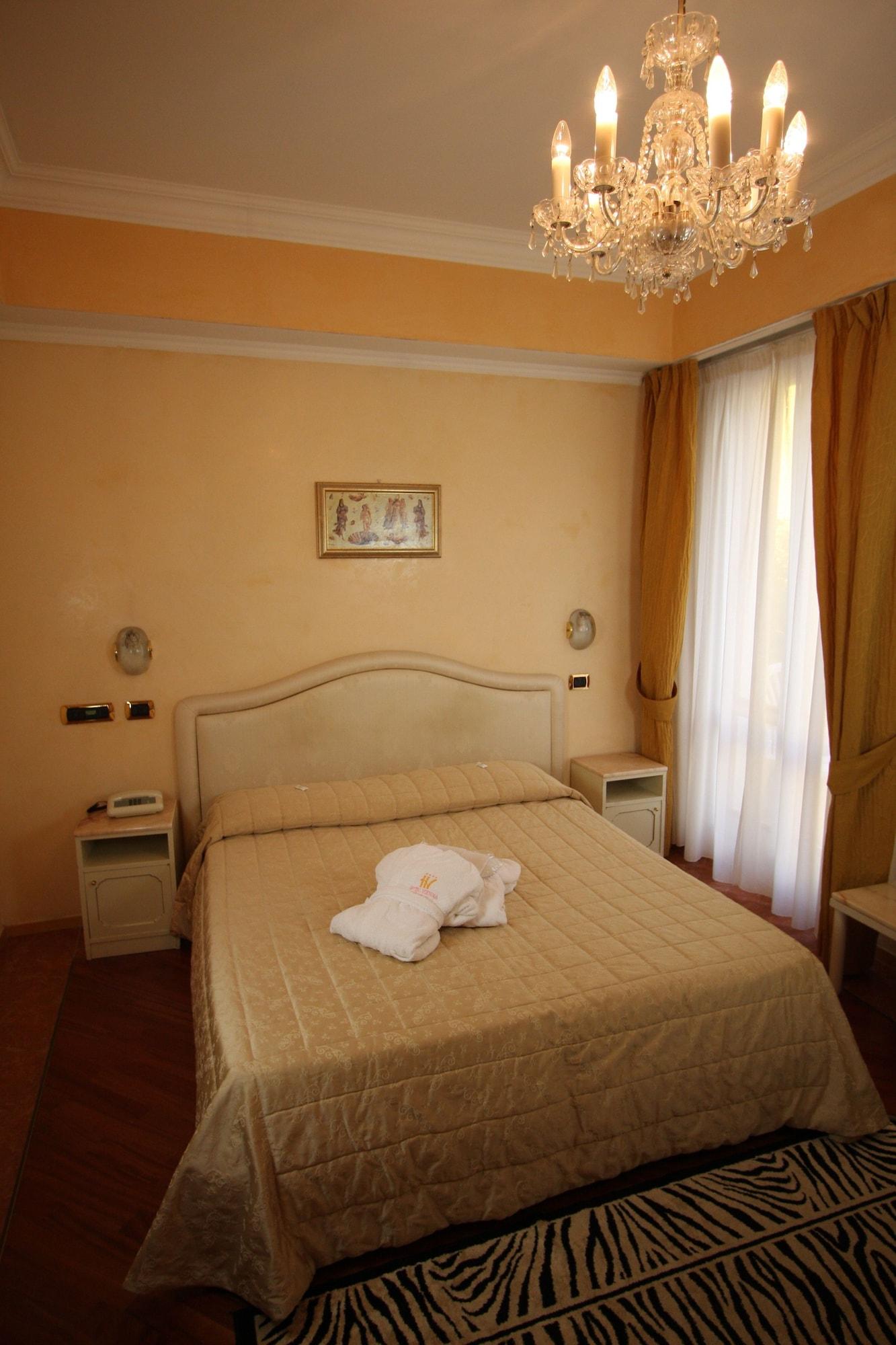 Hotel Vienna Ostenda E Ristorante Il Danubio Rimini Eksteriør billede